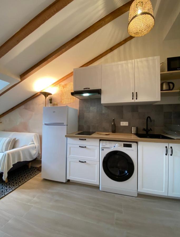 Lovely 1 Bedroom - Heart Of *